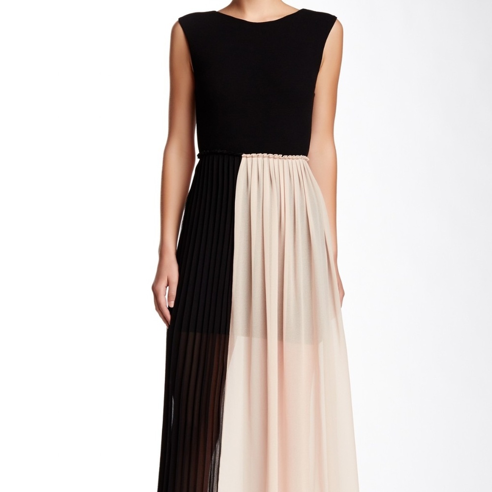 🎉HP🎉 alice + olivia Reid Maxi Dress